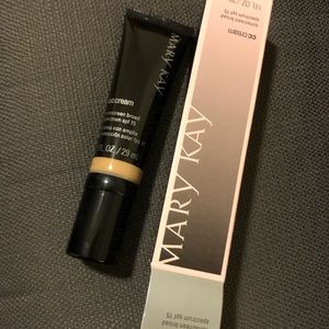 Mary Kay CC Cream